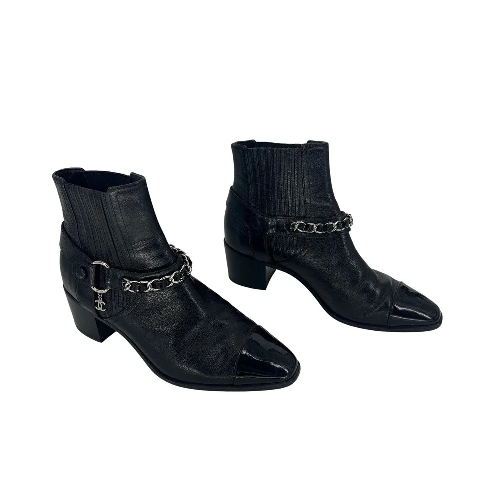 Chanel Interlocking CC Logo Patent Cap Toe Leather Chelsea Boots Black Size 38.5